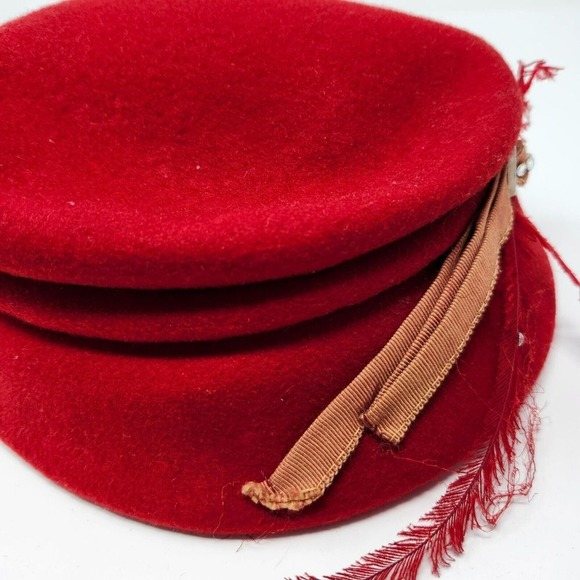 Vibrant Red Feathered Beret with Embellished Buckle - Picture 4 of 7